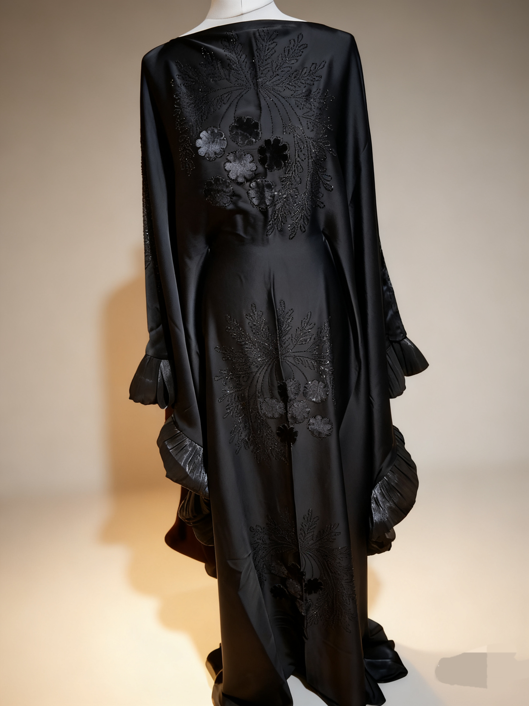 Ladies Embroidered Stone Close Abaya