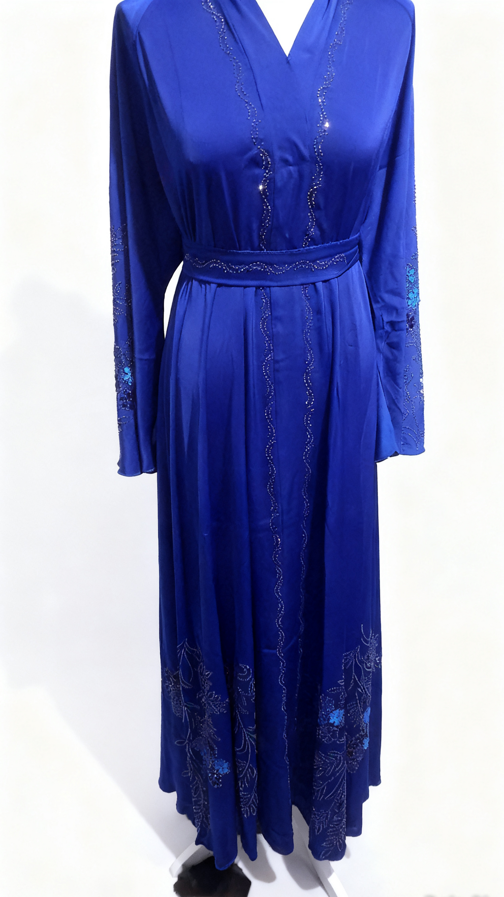 Ladies Embroidered Stone Close Abaya